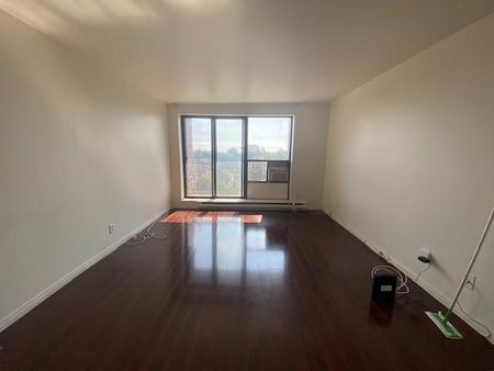 17 Eldon Hall Place - Unit 611 - 2 bed, 1 bath - Photo 2