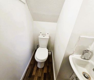 House share to rent - Photo 5