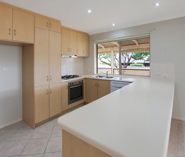 3 Brampton Court, Hallett Cove SA 5158 - House For Rent | Domain - Photo 5
