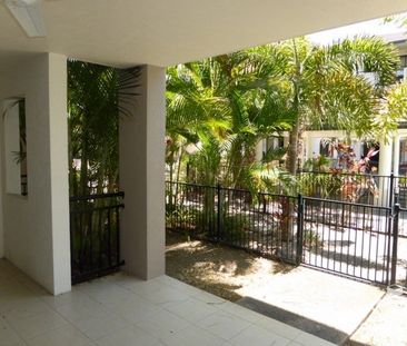 Ground floor three bedrooms, two bathrooms, apartment unit, West En... - Photo 6