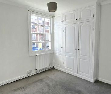 3 bedroom terraced house to rent - Photo 3