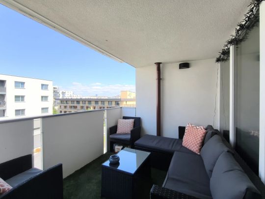 FLAIR IN THE CITY - Stilvolle 2-Zimmer-Wohnung mit Loggia & exklusiver Dachterrasse in 1230 Wien - Photo 1