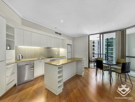 Fully furnished 2 Bedroom 2 Bathroom with 1 car park Apartment Brisbane CBD - Photo 2