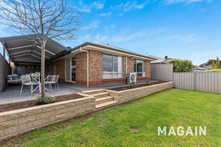 Perfectly positioned family home - Photo 2