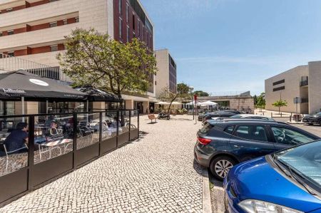 2 Bedroom Apartment with a view, Alto de Algés, Oeiras - Photo 5