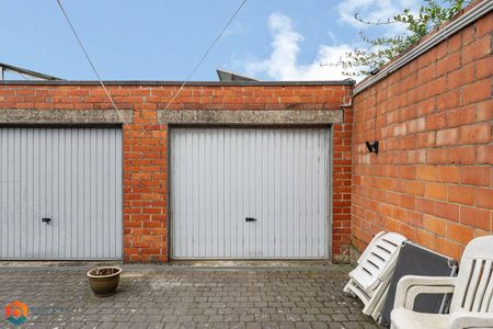 Appartement met 2 slpkrs, garage en leuke tuin in Koningshooikt - Foto 3