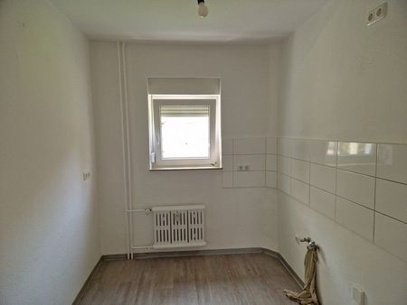 Reinkommen und Wohlfühlen: interessante 3,5-Zimmer-Wohnung - Photo 3