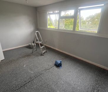 NETHERFIELD - ROOM RENTAL - Photo 2