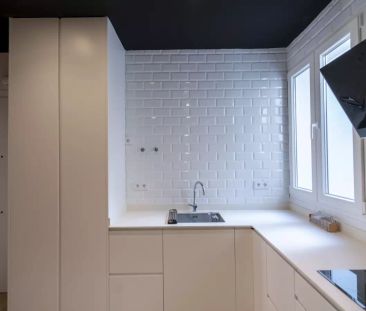 Rooms for rent in 6-bedroom apartment in Valencia - Photo 4