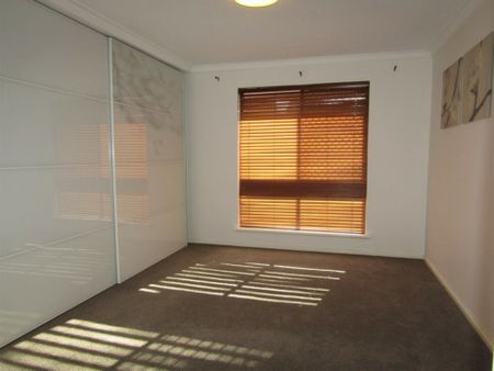 Large Family Home - Photo 3