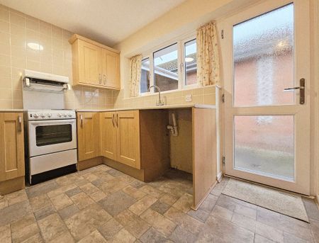 Telford Avenue Albrighton, Wolverhampton - Photo 5