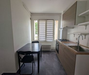 COURBEVOIE - Photo 1