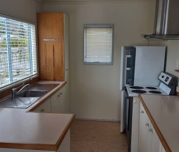 Two Bedroom Sunny Townhouse - Photo 1