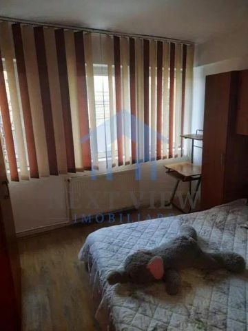 Apartament 3 camere, Central - Photo 3