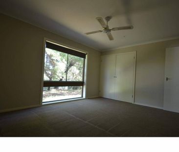 Fully renovated! - Photo 2