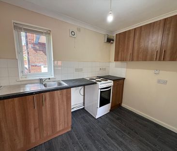 1 Bed Flat, May Court, NG5 - Photo 3