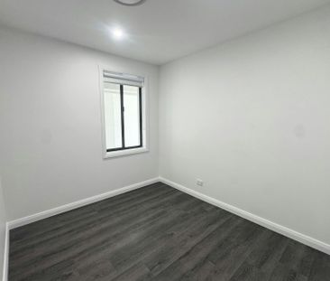NEWLY RENOVATED FAMILY HOME - Photo 4