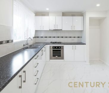 Spacious 2-Bedroom Unit with Large Backyard – Ideal Location&excl; - Photo 5