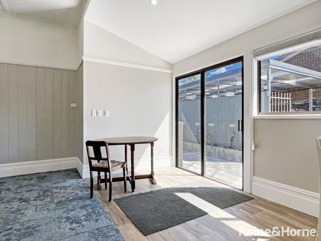 1/10 Hayes Street, Queanbeyan, NSW 2620 - Photo 4