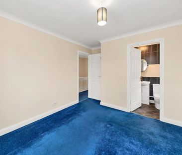 3 bedroom link detached house to rent - Photo 5