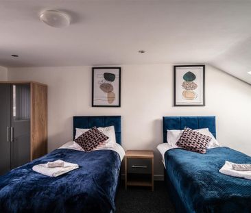 1 bedroom in a house share to rent - Photo 1
