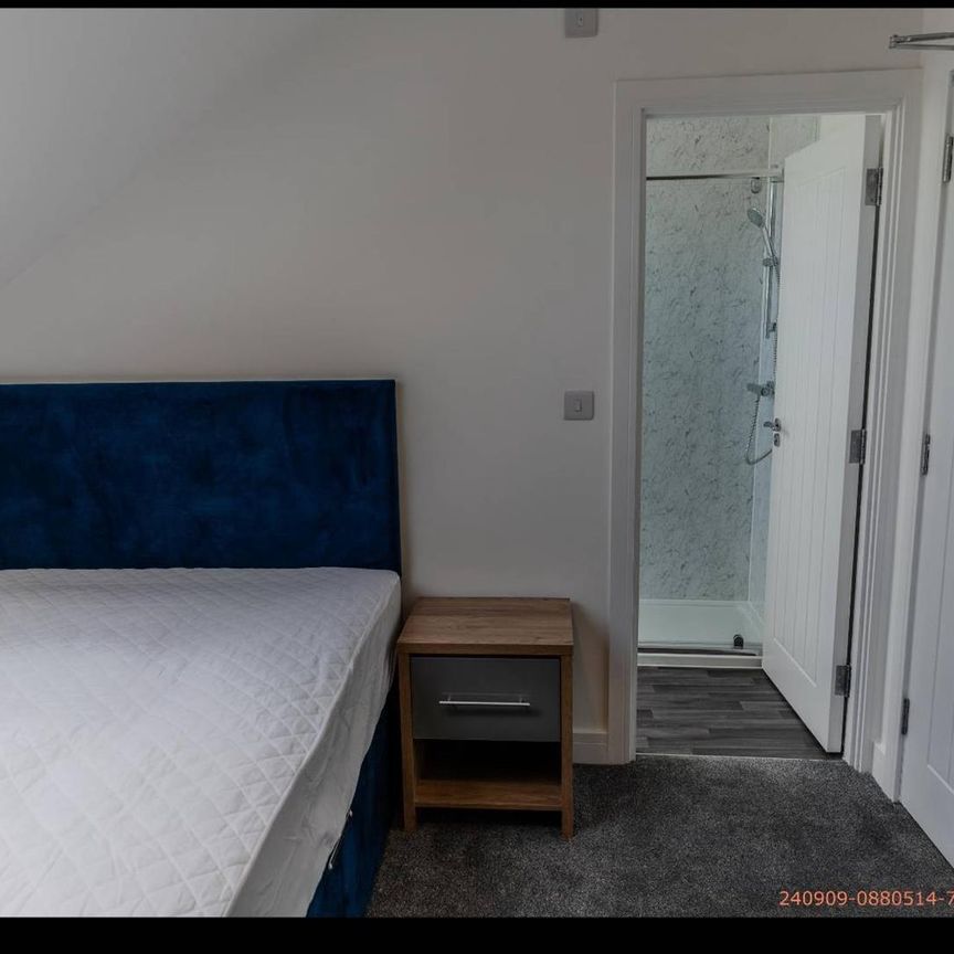 Filton Avenue, Horfield, Bristol - Photo 1