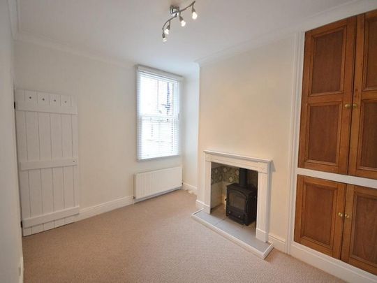 2 Bedroom Terraced To Let - Photo 1