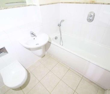 Hatton Place, Midland Road, Luton, Bedfordshire, LU2 - Photo 5