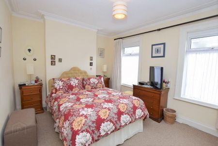 13 Ferguson Drive, Belfast, BT4 2AZ - Photo 4