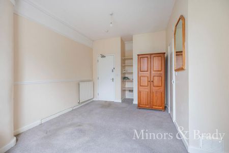 1 bedroom in a house share to rent - Photo 4