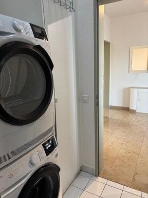 Helle Dachwohnung mit Blick über Basel - Photo 1