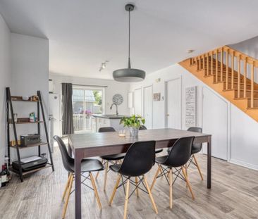 Logement 4 ½ Sur Deux étages à Louer - Photo 2