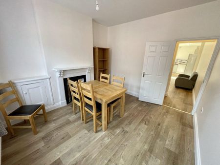 2 bedroom terraced house to rent - Photo 3