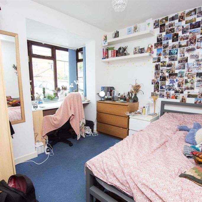 5 bedroom house to rent - Photo 1
