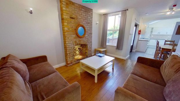 6 bedroom end of terrace house to rent - Photo 1