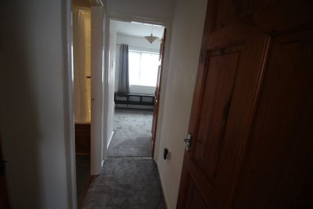 1 bed flat to rent in Clingoe Court, Colchester - Photo 2