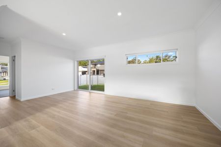 1 Amity Crescent, Thrumster NSW 2444 - House For Rent | Domain - Photo 2
