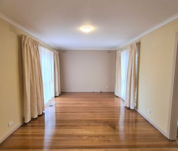 74 Cochrane Street, MITCHAM - Photo 3