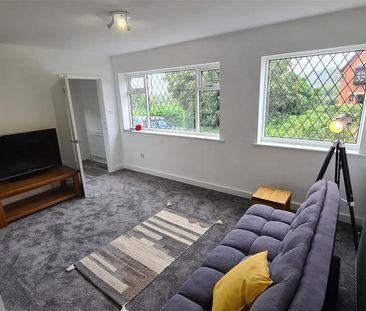 2 bedroom detached bungalow to rent - Photo 3
