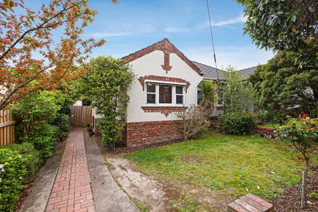 Charming 3-Bedroom Home with Character & Convenience - Photo 5