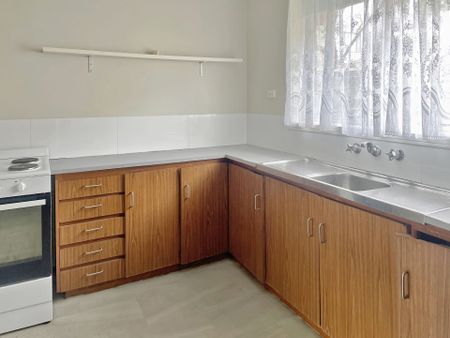 Unit 1/2 Aquila Court, Ballarat North - Photo 2