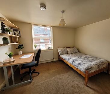 5 Bedrooms, 42 Irving Road – Student Accommodation Coventry - Photo 1