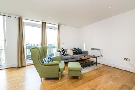 2 Bed Flat, Grosvenor Court, E14 - Photo 2