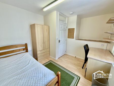5 bedroom end of terrace house to rent - Photo 5