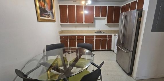 BEAU 4 1/2 | CHAUFFAGE - EAU CHAUDE INCL - Photo 2