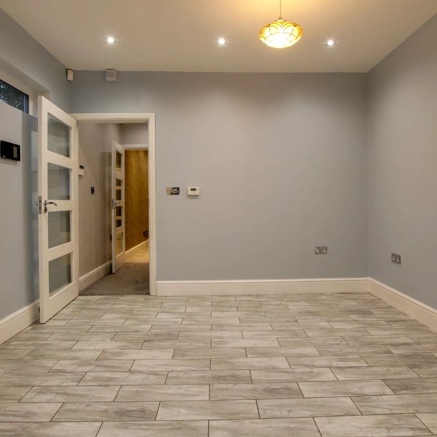 4 bed semi-detached house to rent in Waldale Drive, Leicester, LE2 - Photo 1