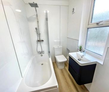 3 bedroom terraced house to rent - Photo 6