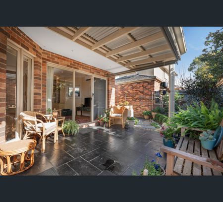 2/149 Surrey Road, Blackburn, Vic 3130 - Photo 4