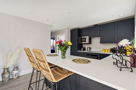 Filmer Grove, Godalming, Surrey, GU7 - Photo 3
