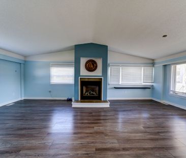 For Lease - 15 Willow Street, Wasaga Beach, Ontario - Photo 5